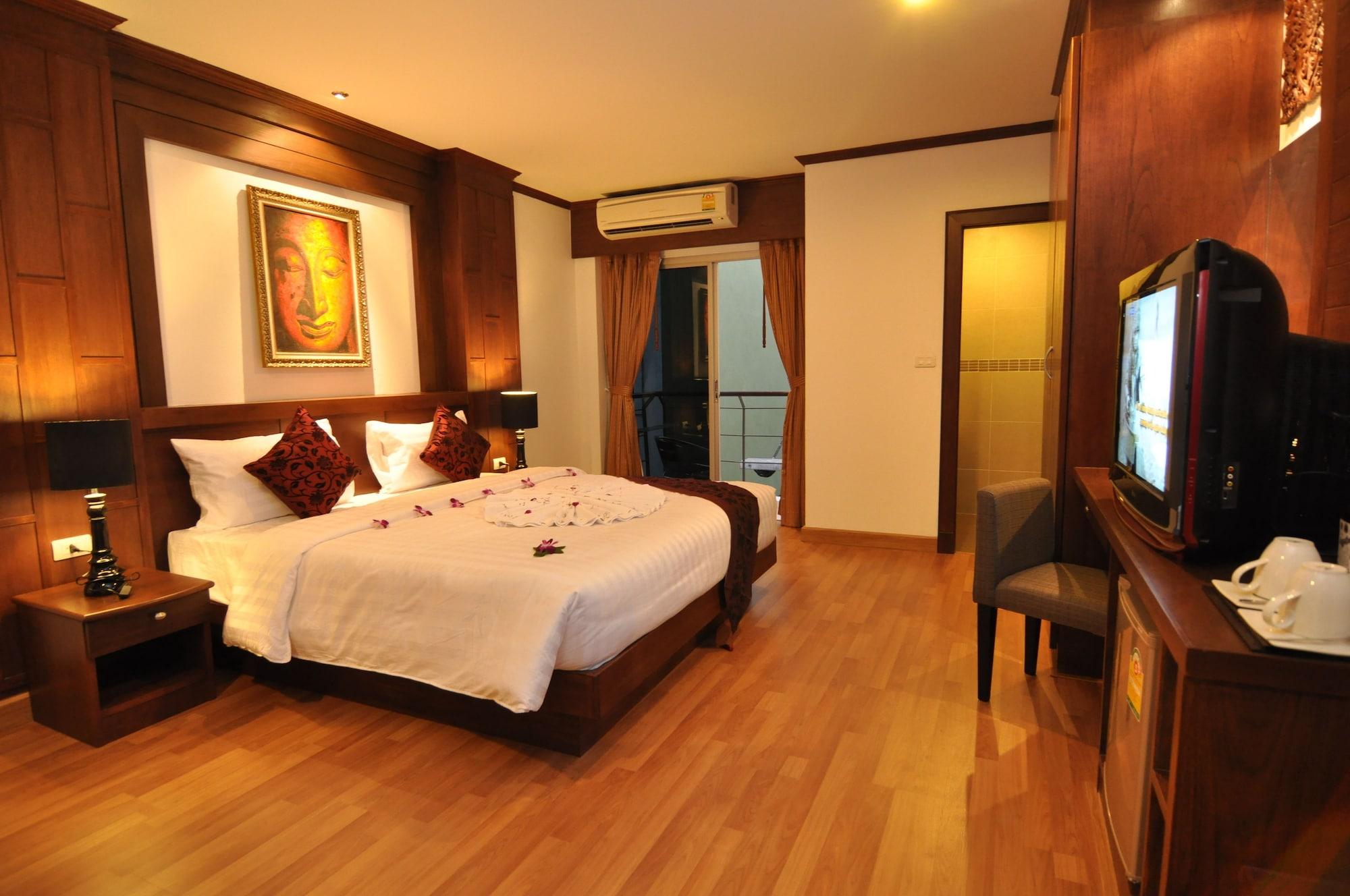 Hemingway'S Hotel Patong Habitación foto